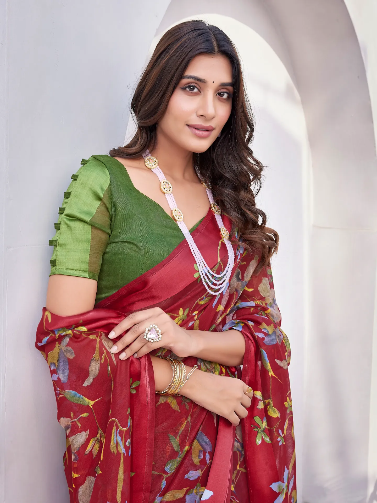 Mansi Red